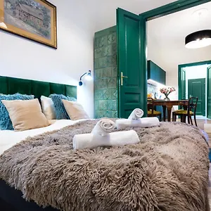 Tyzenhauz Economy Appartement Cracovie